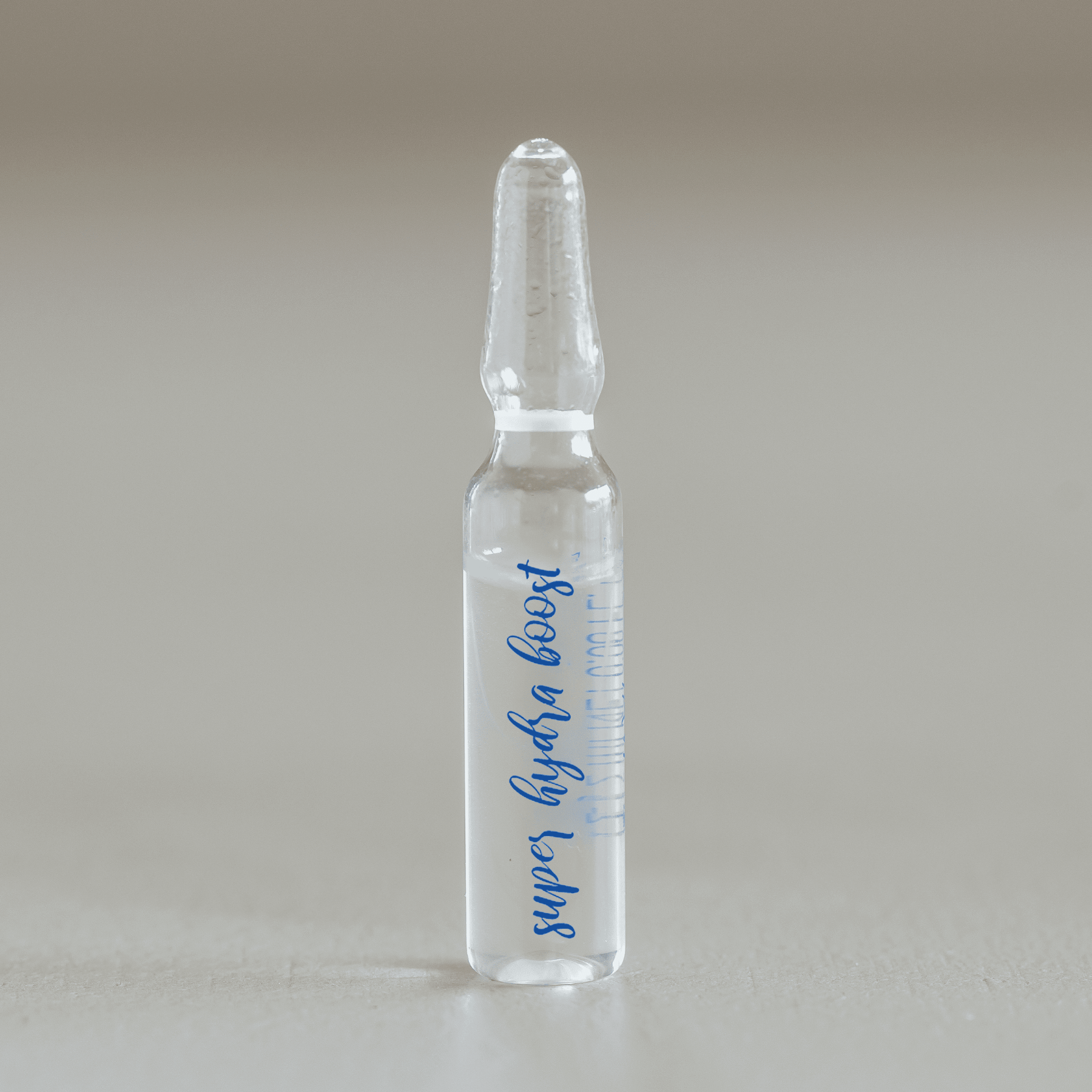 WELLMAXX concentrates super hydra boost Ampulle.