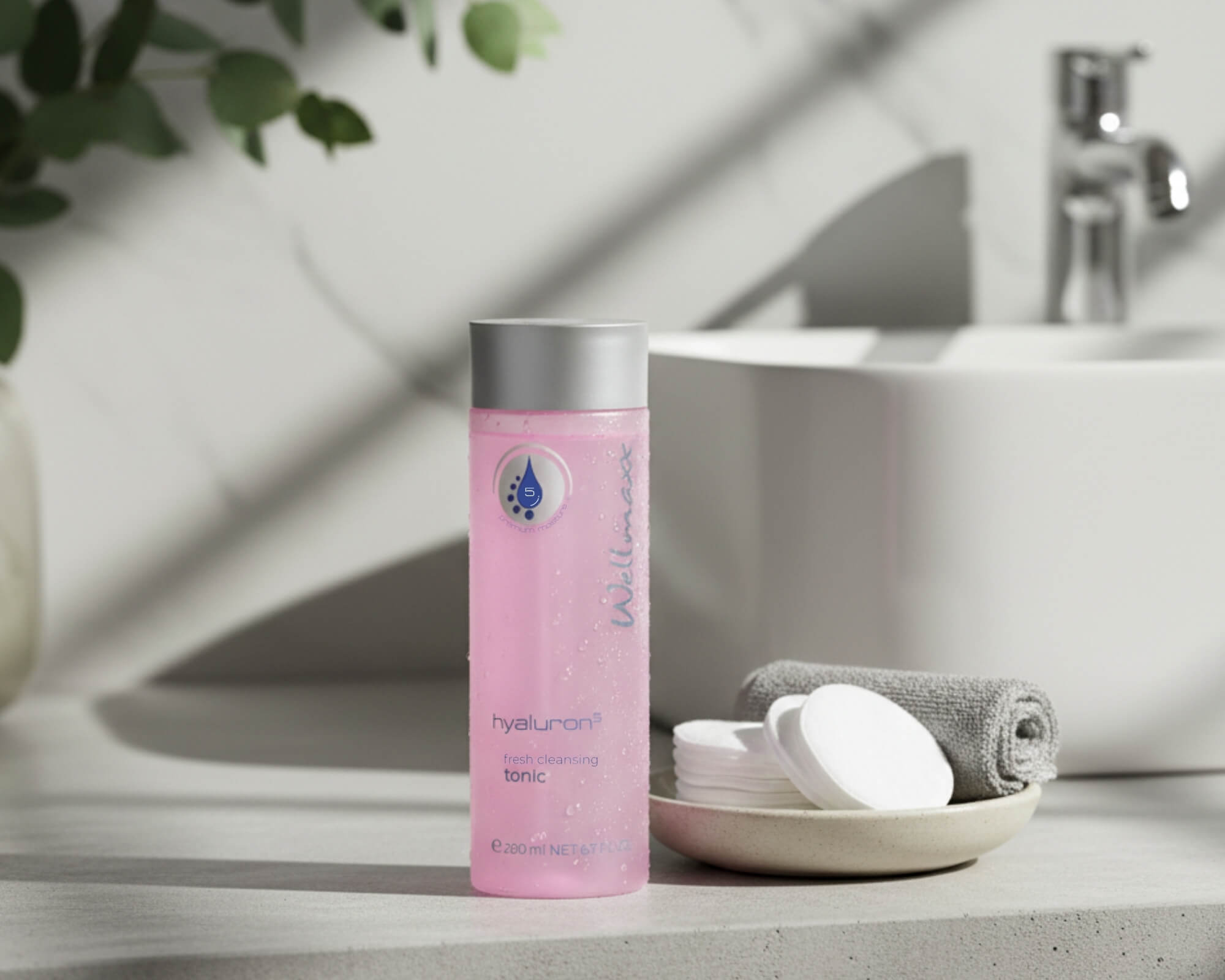 #step2 • hyaluron⁵ fresh cleansing tonic